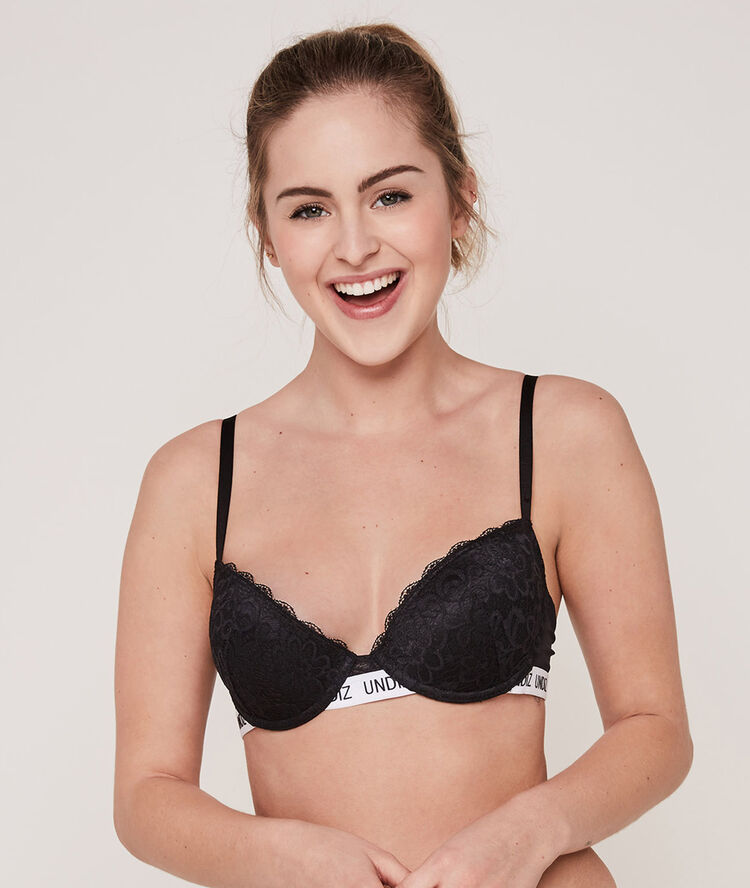 Secretiz lace thong black.