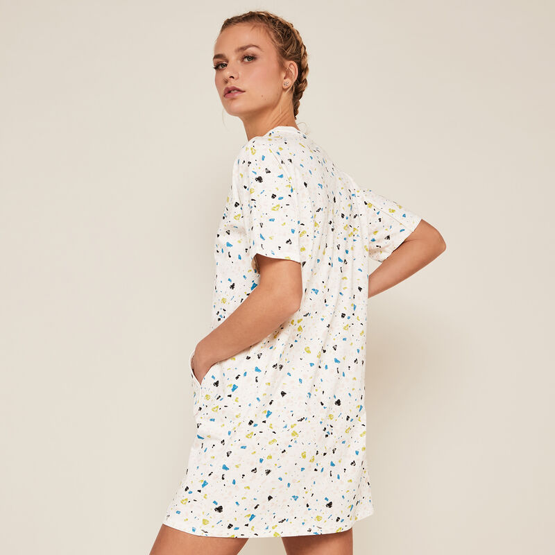 Short-sleeved tunic with pocket - white Short-sleeved tunic with pocket - white ;