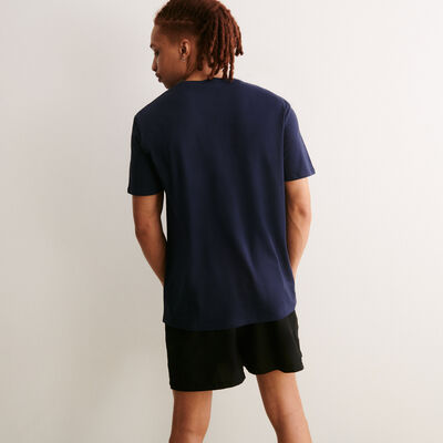 Solid-coloured shorts - black;