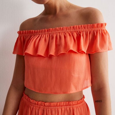 flowing ruffled top - red;