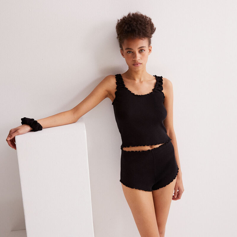 pyjama set with matching scrunchie - black pyjama set with matching scrunchie - black;