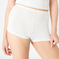 high-waisted shorts;