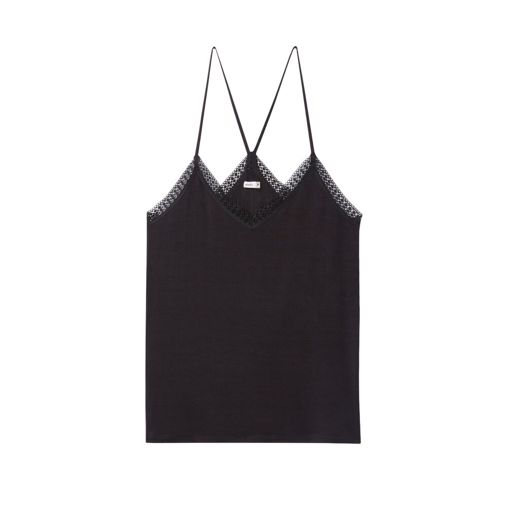 Vitamiz black top black.