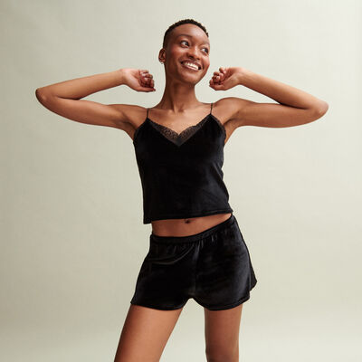 shorts in velvet with lace detail - black;