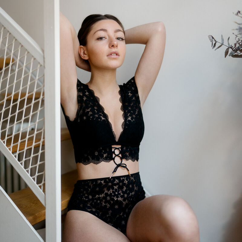 high-waisted lace knickers - black high-waisted lace knickers - black;