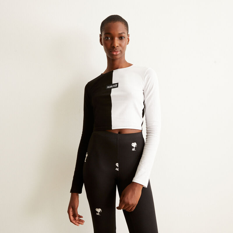 Two-tone long-sleeved Snoopy top - white Two-tone long-sleeved Snoopy top - white;