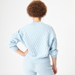 knitted cardigan;