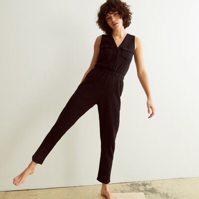 sleeveless pocketless jumpsuit - black;