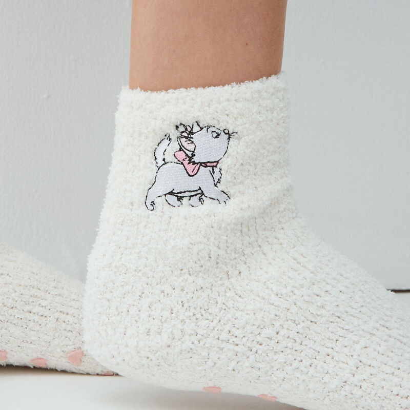 fluffy socks with marie from the aristocats print;