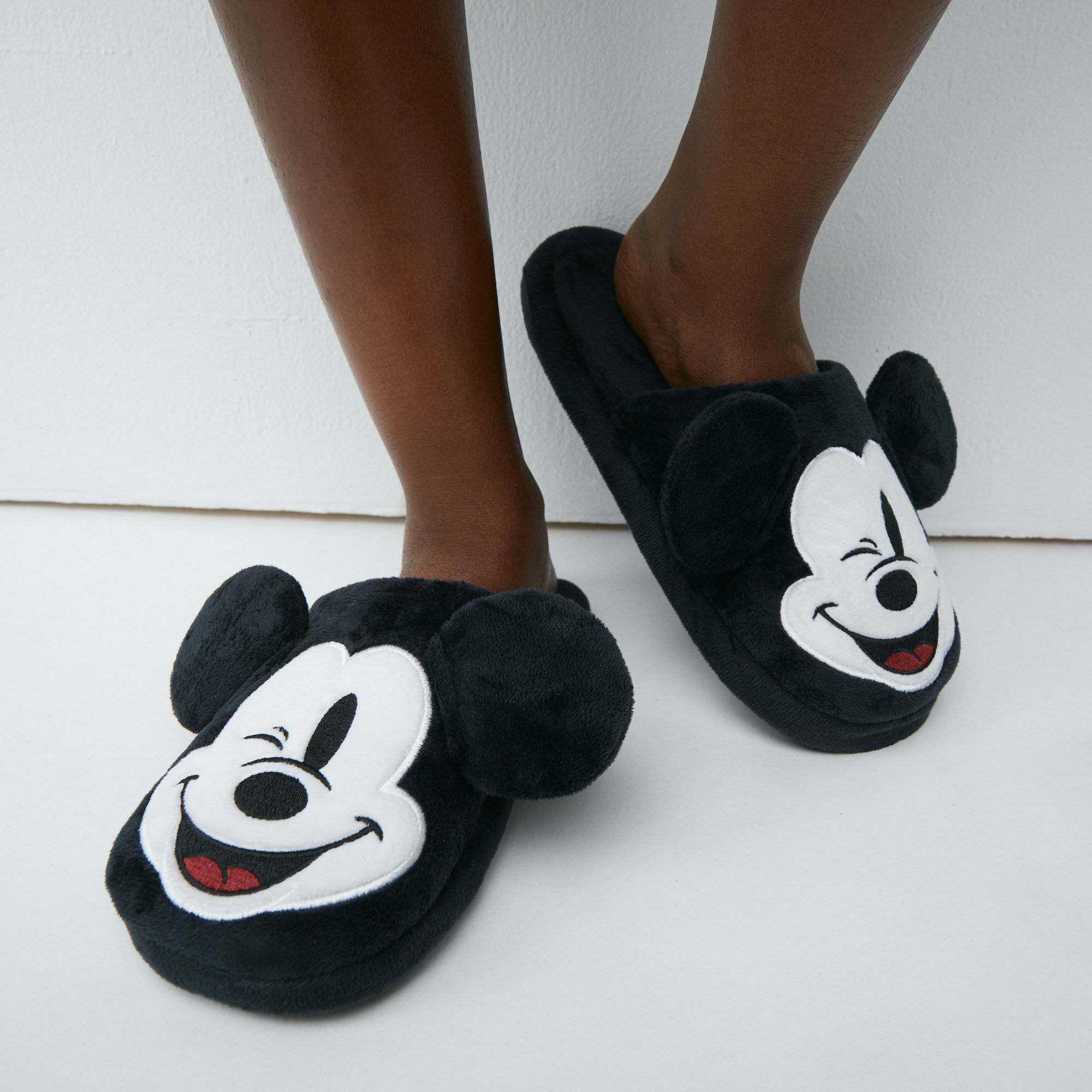 Mickey Mouse Indoor/Bedroom Slippers - 319472