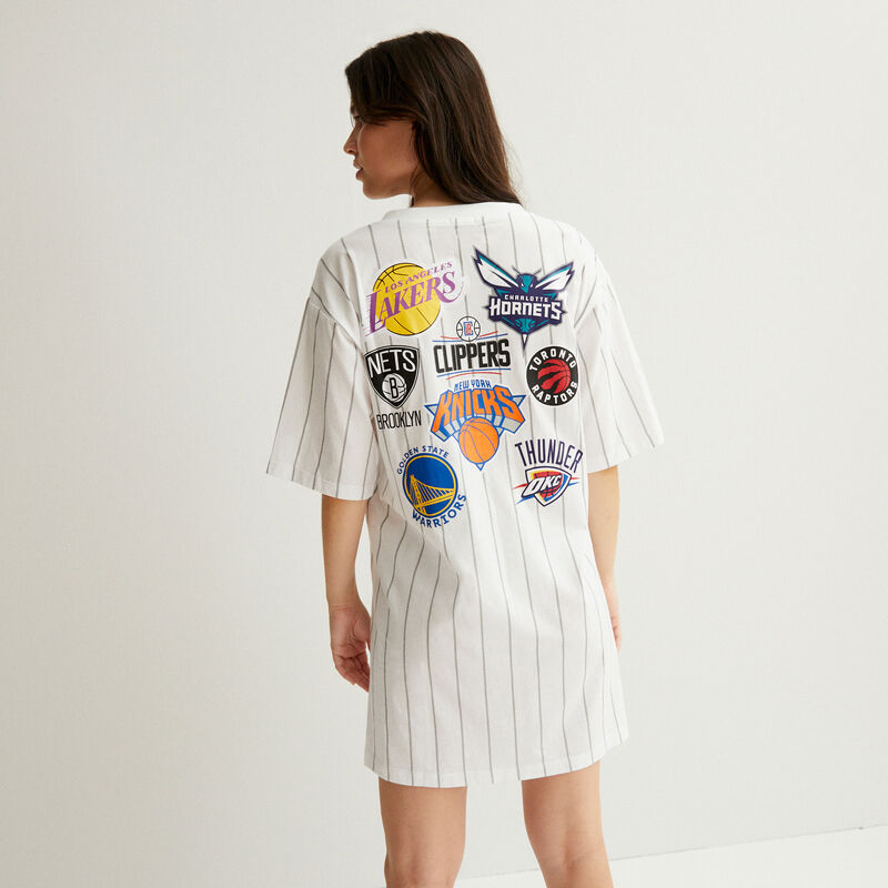 NBA team V-neck tunic - white NBA team V-neck tunic - white;
