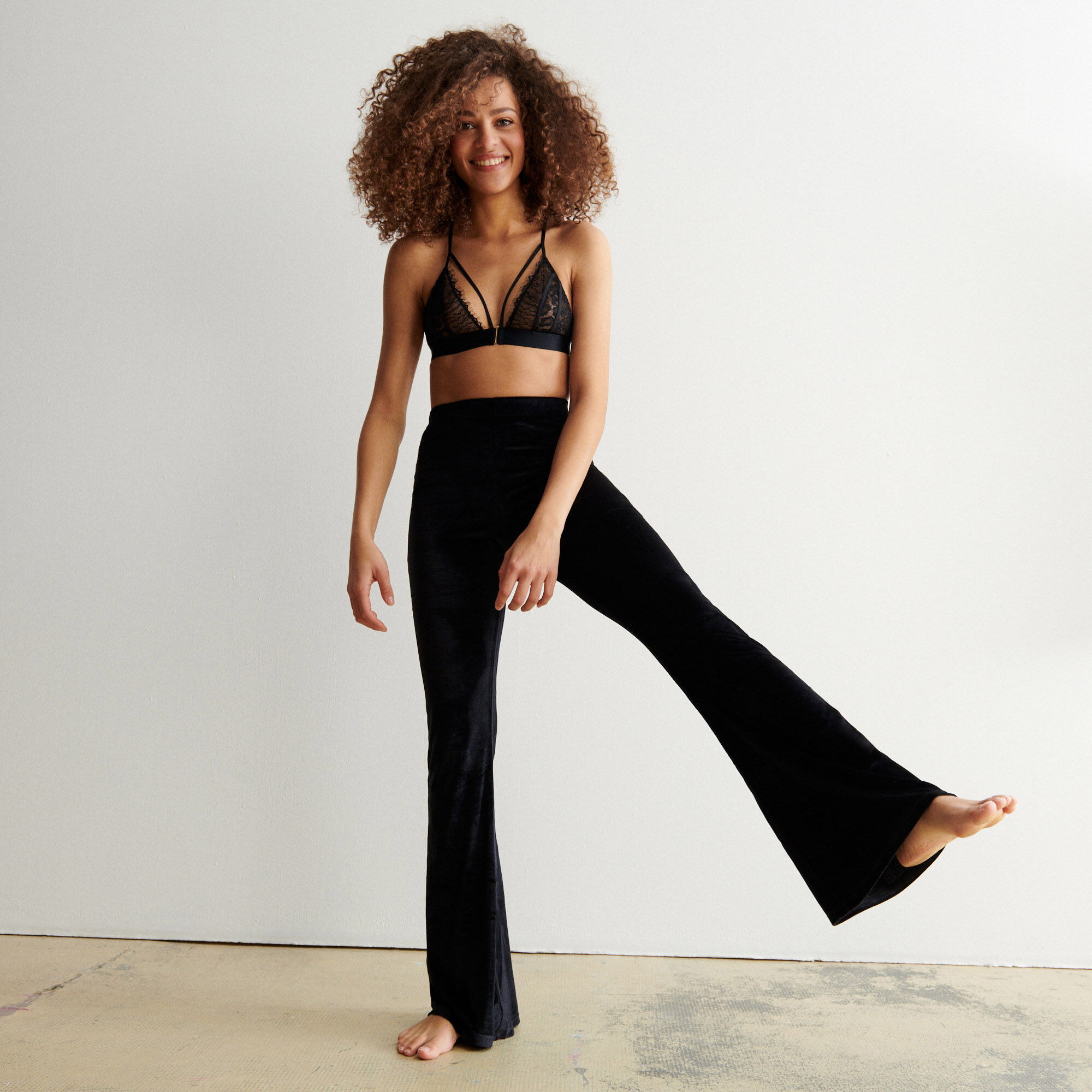 velvet high-waisted flare trousers 