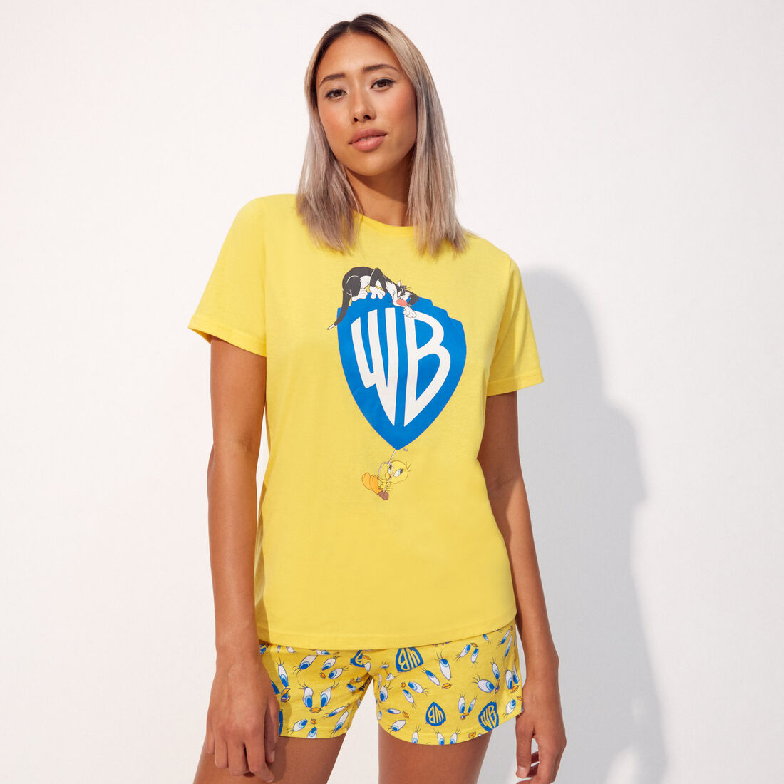 Tweety Pie and Sylvester short-sleeved loose-fitting T-shirt;