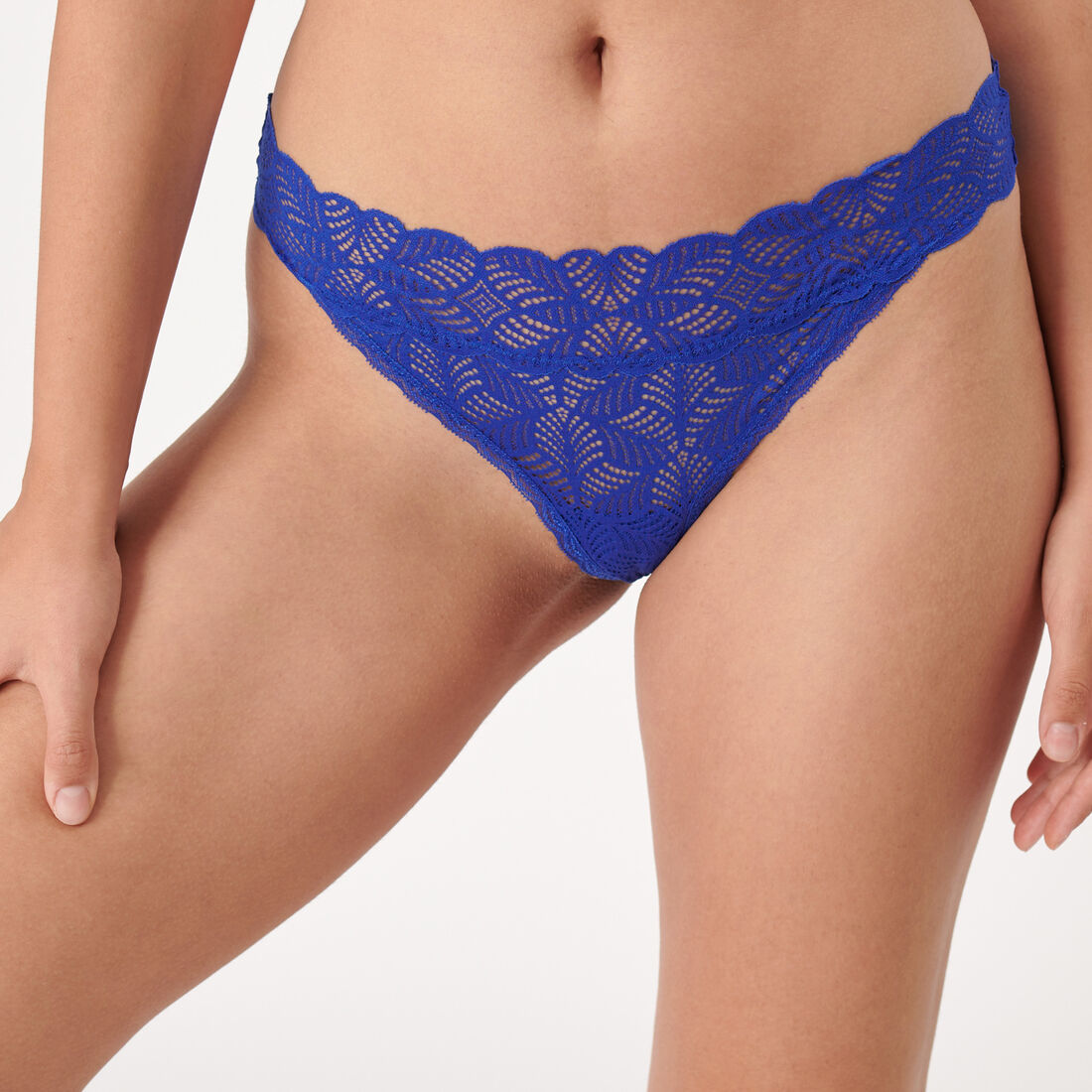 100% lace thong - baby blue;