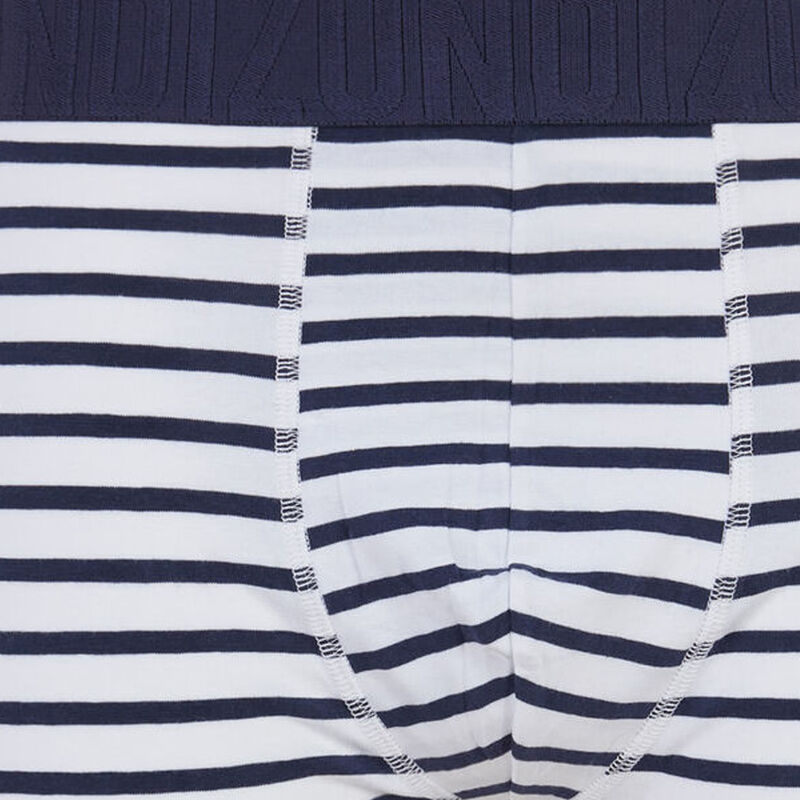 Prisciz organic white boxers Prisciz organic white boxers;
