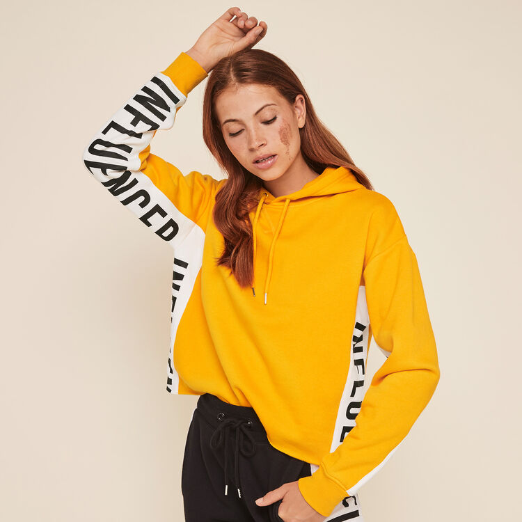 Hellovibiz sweatshirt with hood and bands on the side Hellovibiz sweatshirt with hood and bands on the side;
