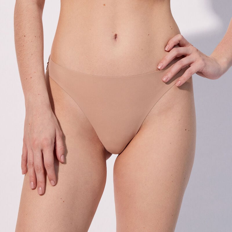 Pack of flesh-coloured Micro thongs Pack of flesh-coloured Micro thongs;