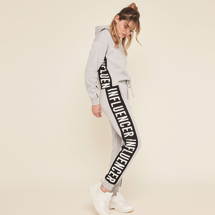 Hellovibiz sweatshirt with hood and bands on the side Hellovibiz sweatshirt with hood and bands on the side;