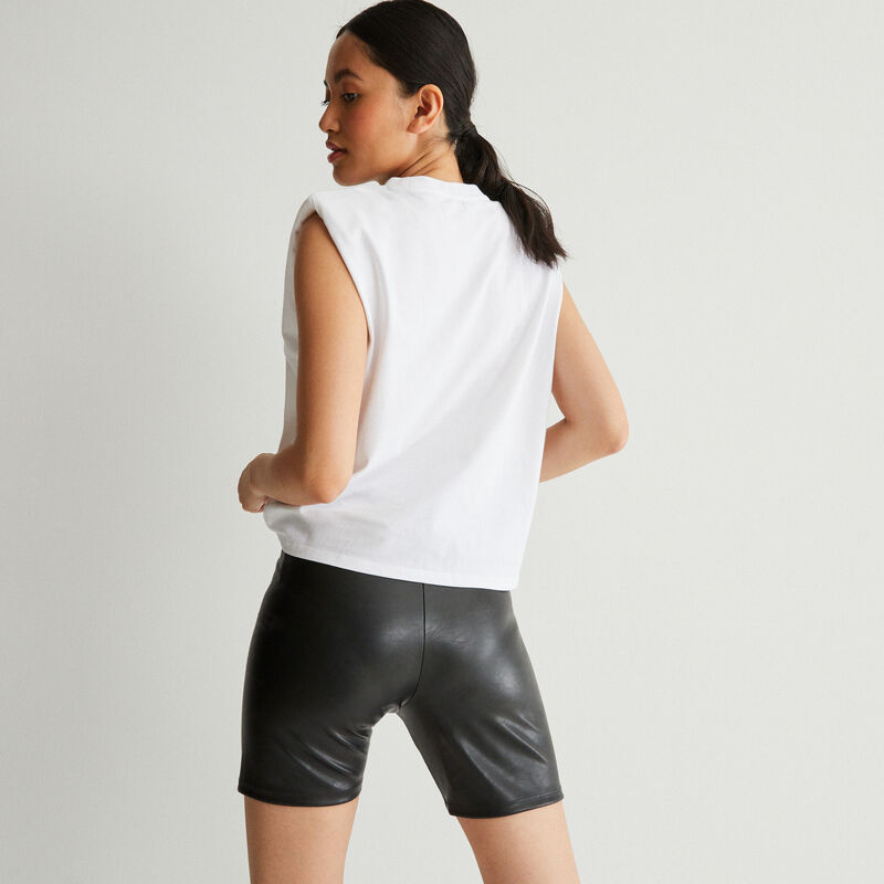 top with slogan and structured shoulders - white top with slogan and structured shoulders - white;