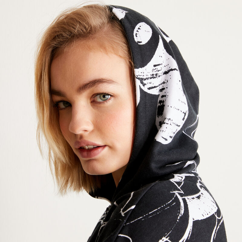 Zipped sweatshirt with Mickey Mouse pattern - black Zipped sweatshirt with Mickey Mouse pattern - black;