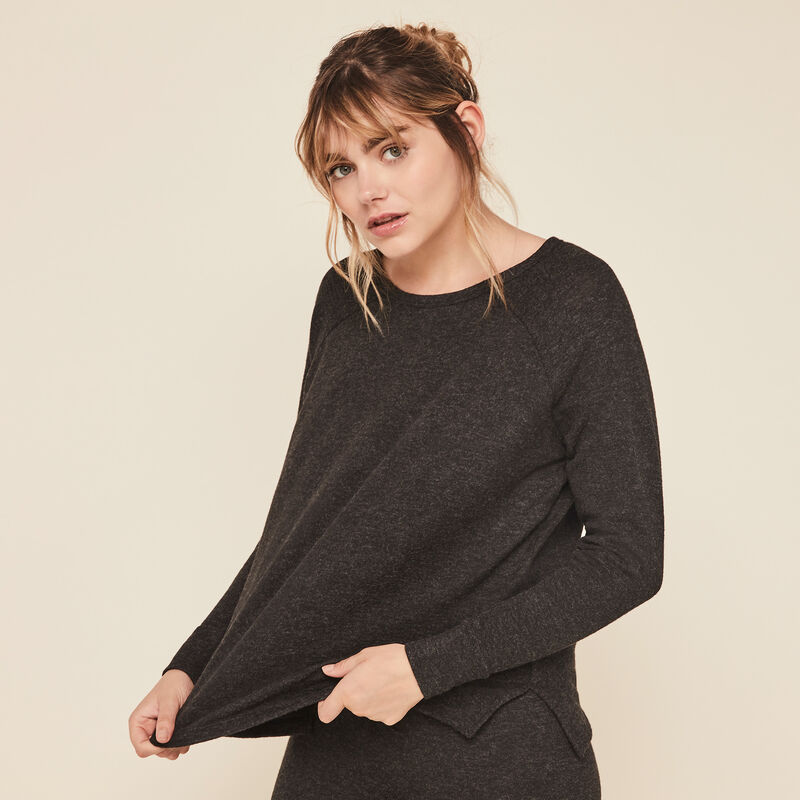 Carryiz long sleeve top Carryiz long sleeve top;
