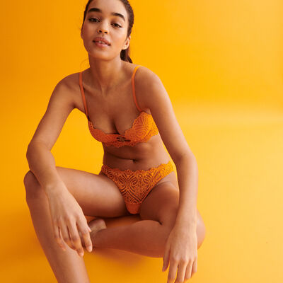modelujący biustonosz push-up gorsetowy z biżuteryjnym detalem – kolor pomarańczowy;