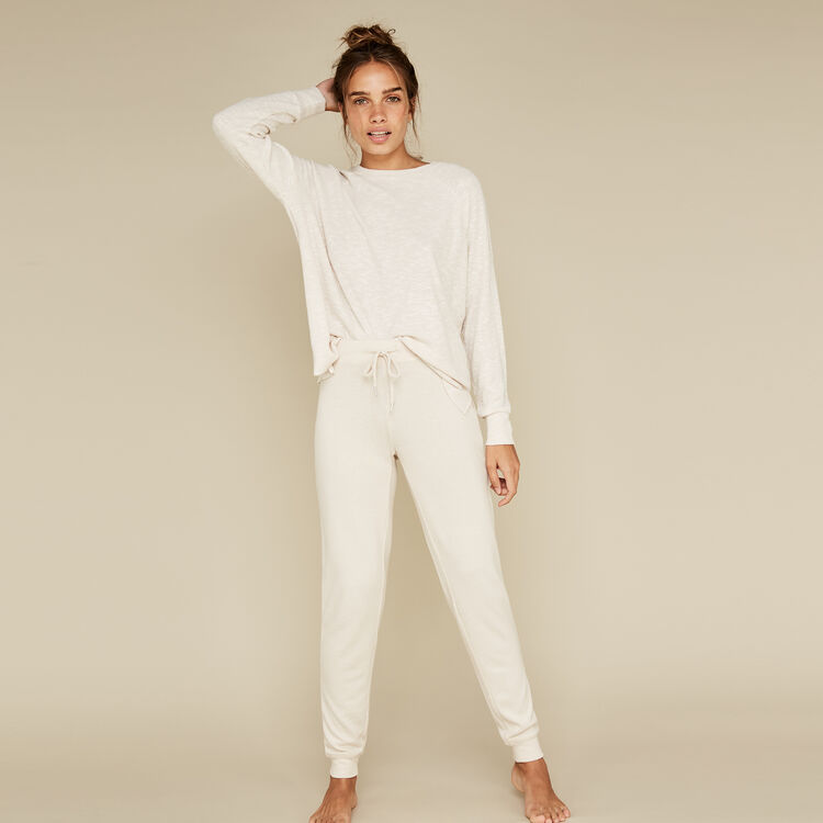 Beige paniliz sweater Beige paniliz sweater;