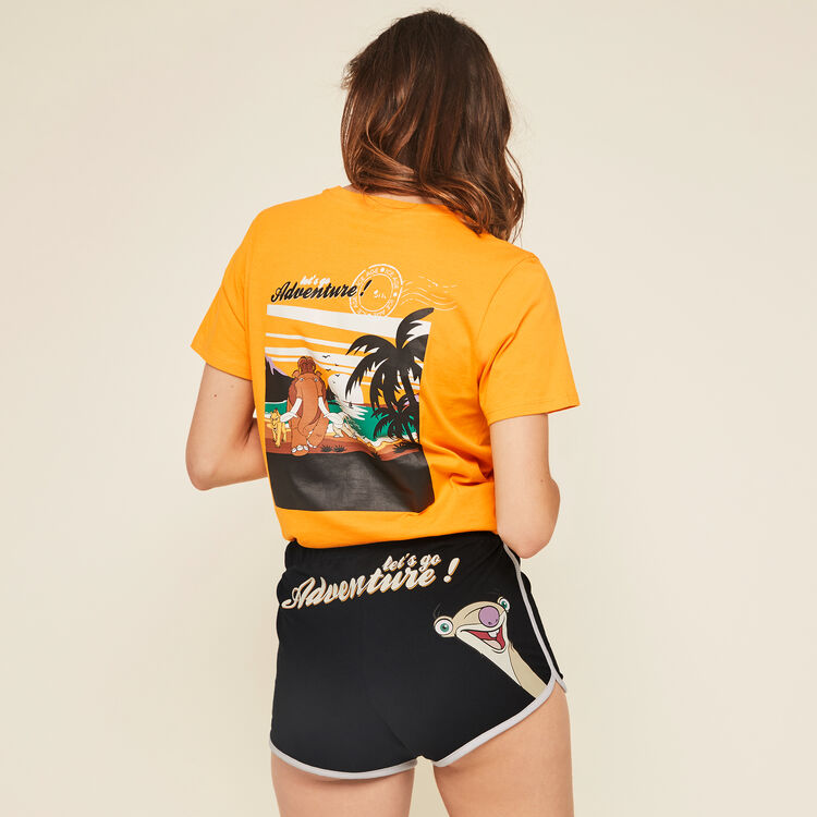 Mathawaiz black shorts black.