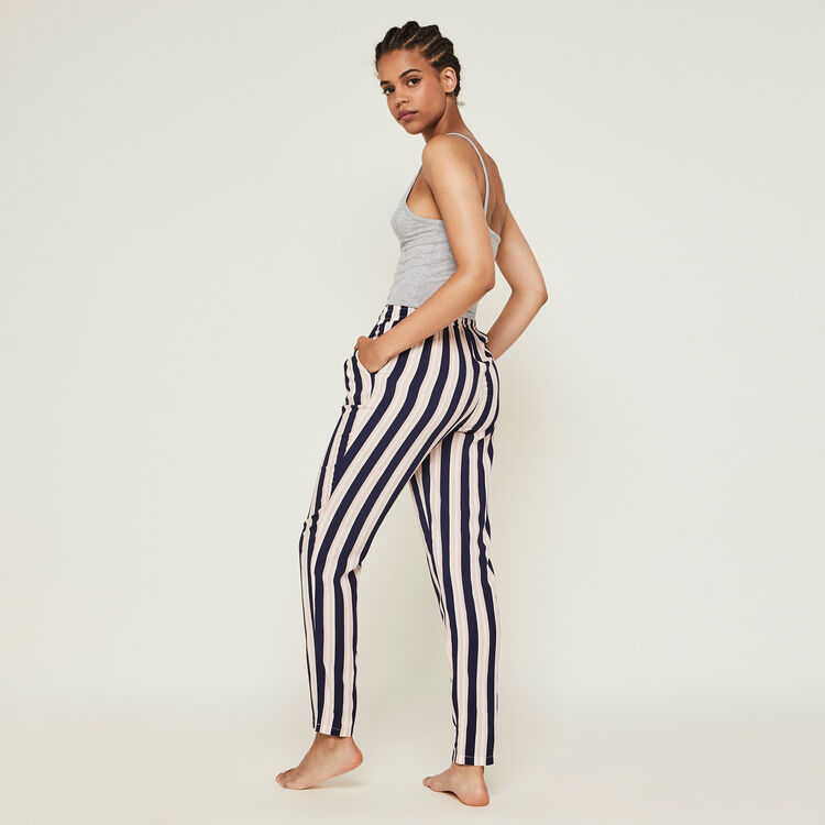 Crop top z zapięciem na zatrzaski petitdebiz Crop top z zapięciem na zatrzaski petitdebiz;