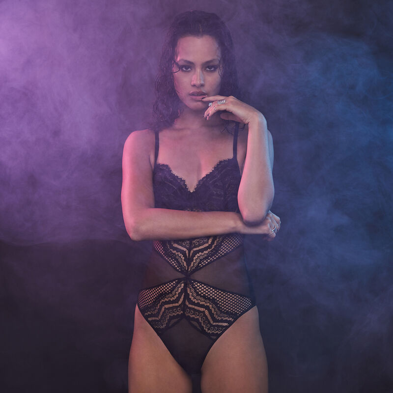 Body en dentelle avec armatures madonniz noir.