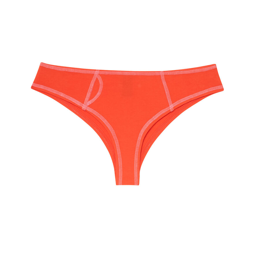 cotton shorty with visible white seams - red;