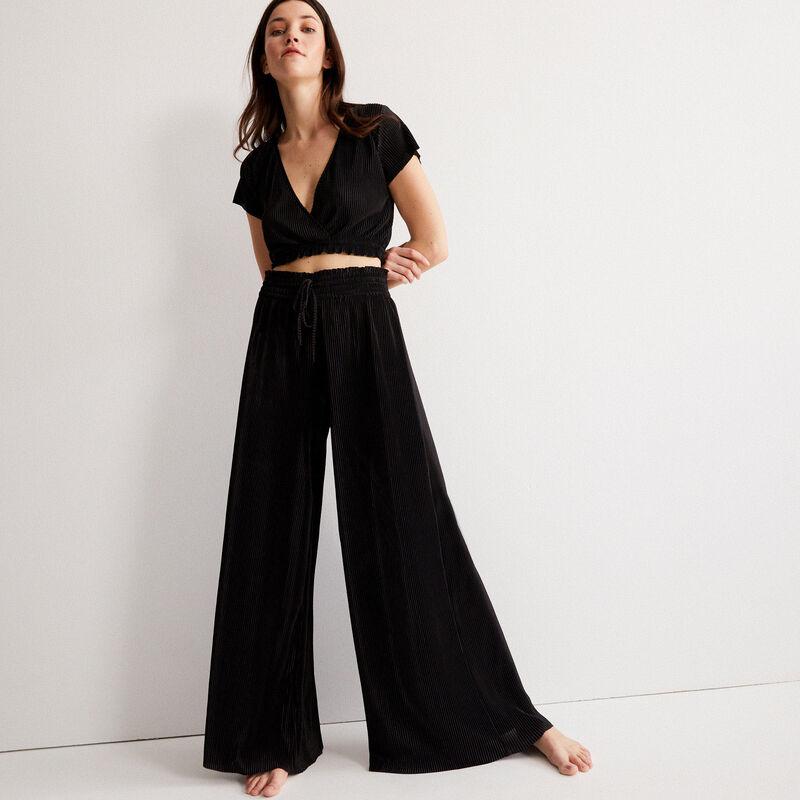 short-sleeved wrapover pleated top - black short-sleeved wrapover pleated top - black;