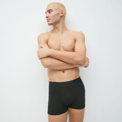 "Chasse gardée" slogan boxers;