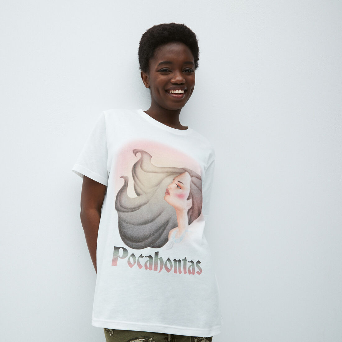 Pocahontas print t-shirt;