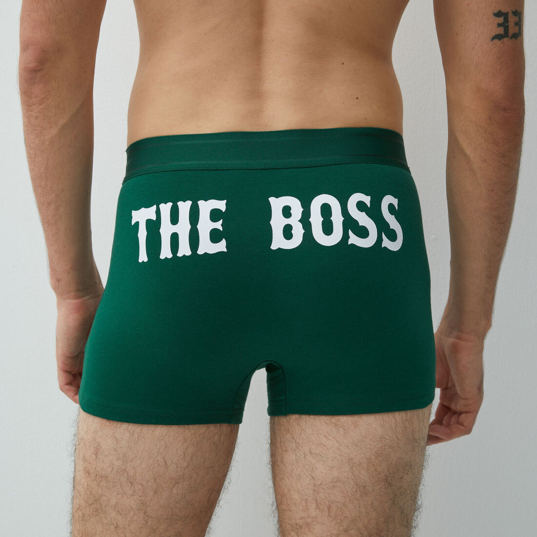 boxer shorts with "the boss" slogan;