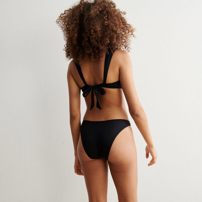 Scooped bikini briefs - black;
