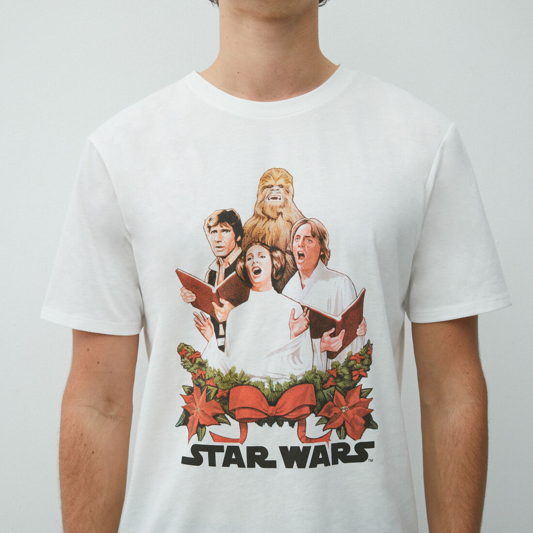 tee-shirt imprimé star wars ;