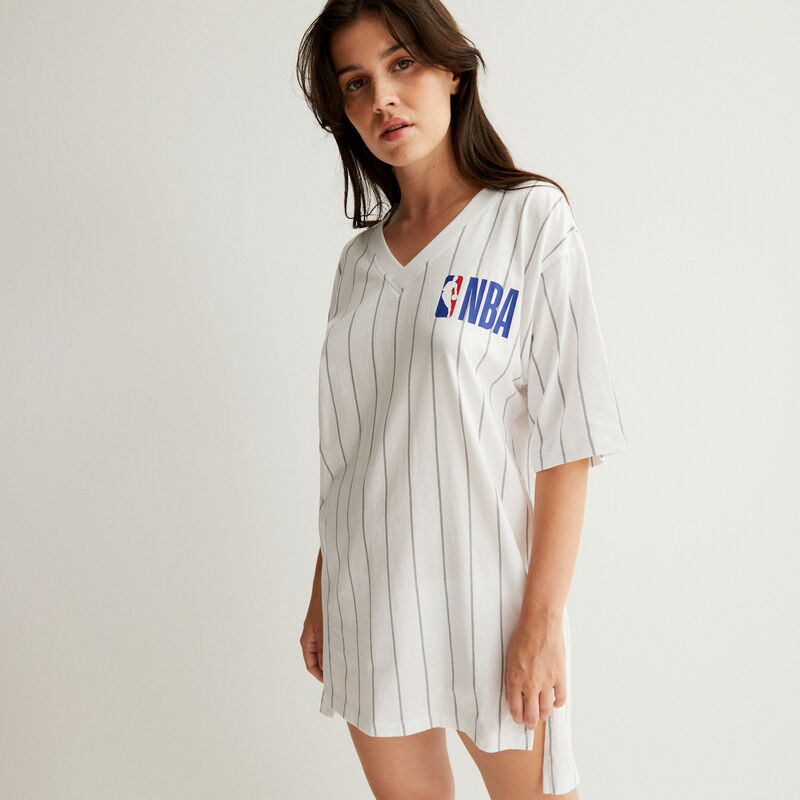 NBA team V-neck tunic - white NBA team V-neck tunic - white;