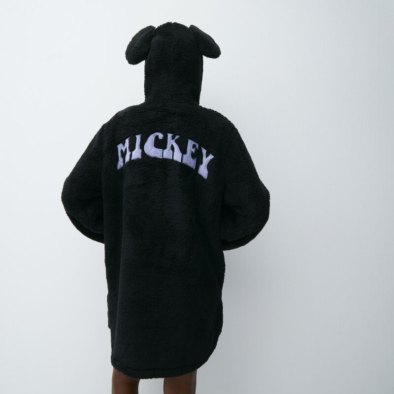 mickey hooded robe;