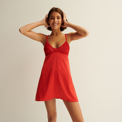 satin babydoll with crossed straps on the back - red;
