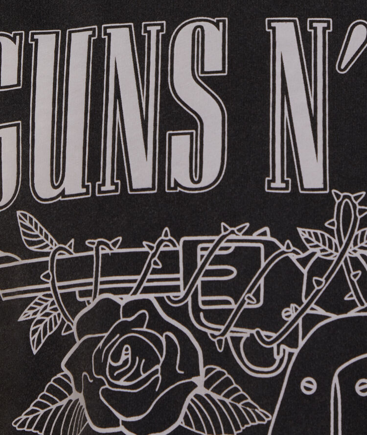 Gunrosiz print t-shirt black.