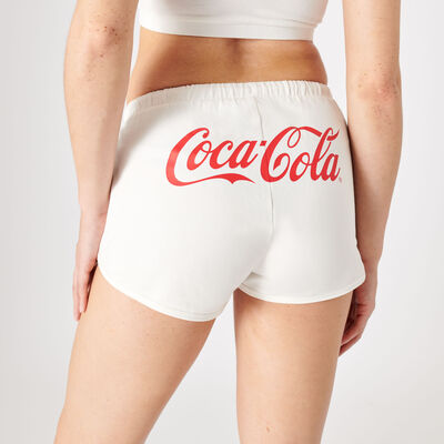 short court coca-cola;
