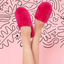 fleece slippers with flower pattern