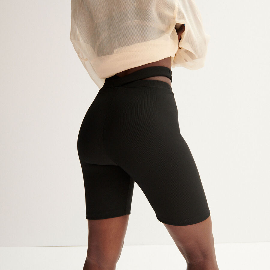 Aya x undiz linked cycling shorts - black;