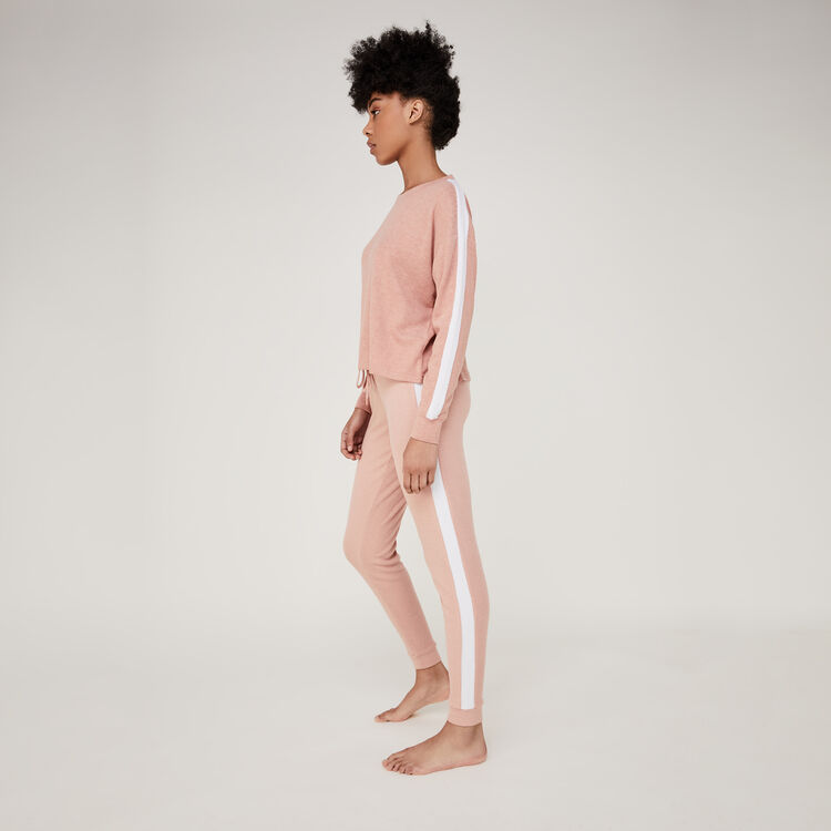 Розовая толстовка akibiliz pink.