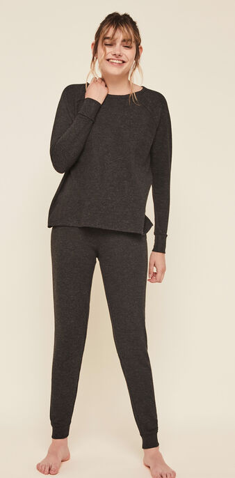 Carryiz long sleeve top anthracite.