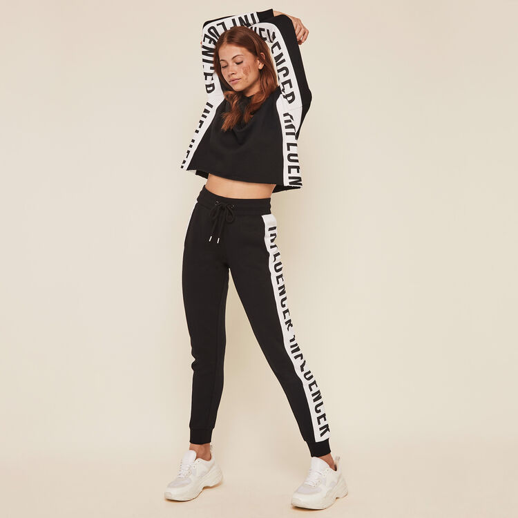 Bluza z kapturem z paskami na bokach hellovibiz Bluza z kapturem z paskami na bokach hellovibiz;